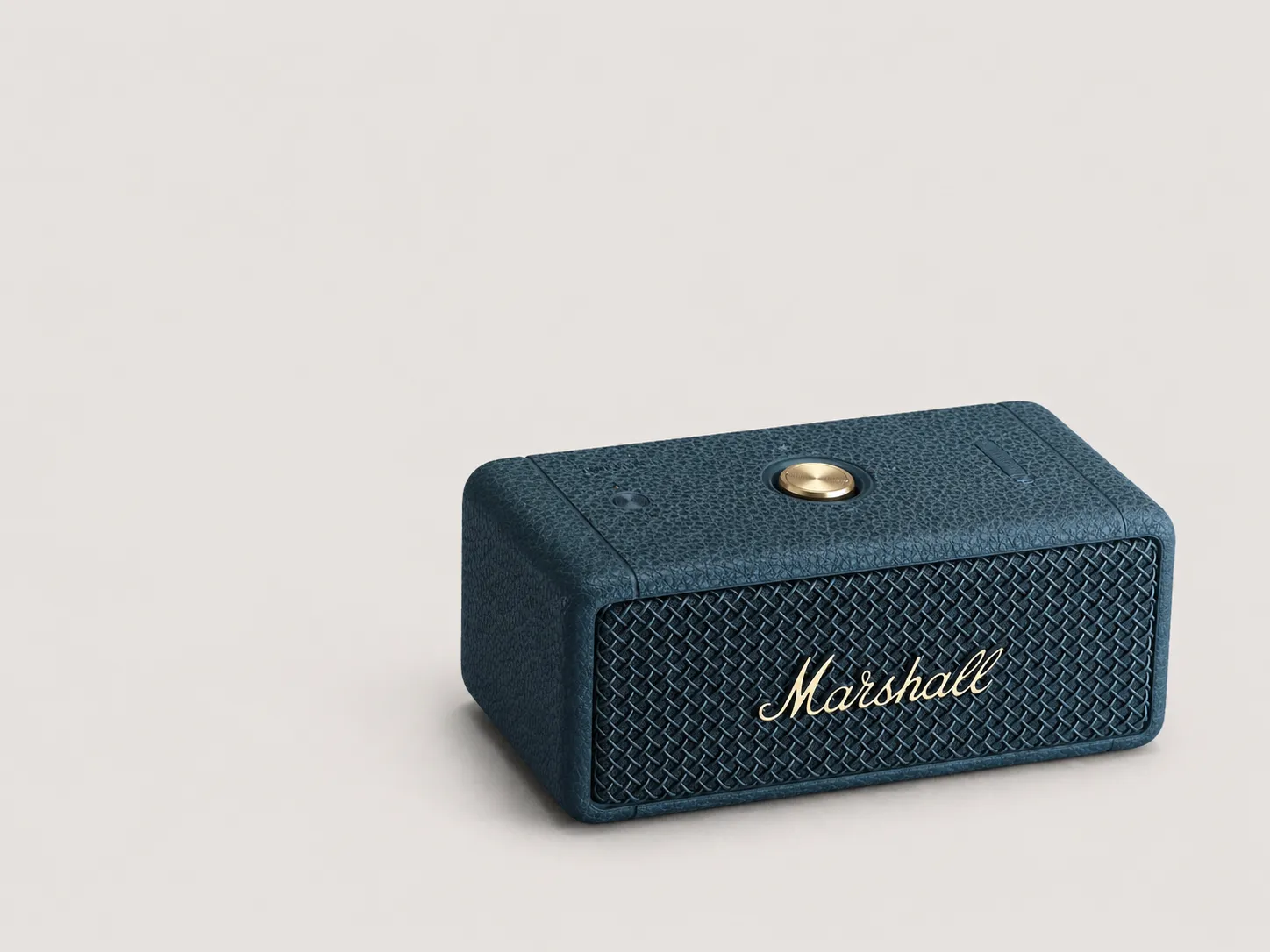 Generated product selling point visual